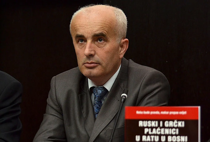 'Limonov je pucao na Sarajevo i pobjegao u Francusku'