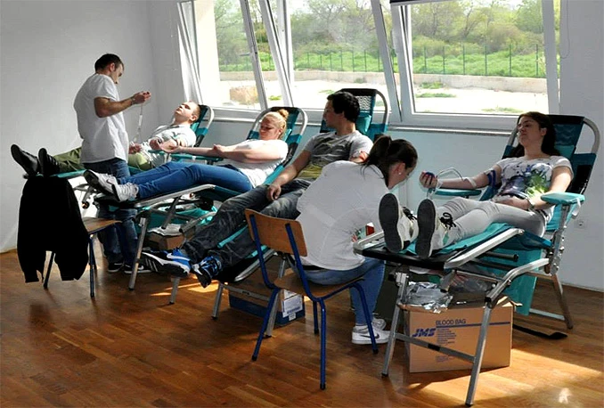U akciji dragovoljnog darivanja krvi u Čitluku prikupljeno 50 doza krvi