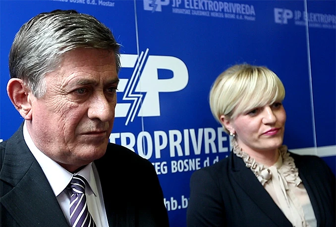 Zbog nagomilanog duga prema EP HZ HB Aluminiju ponovno blokirani računi