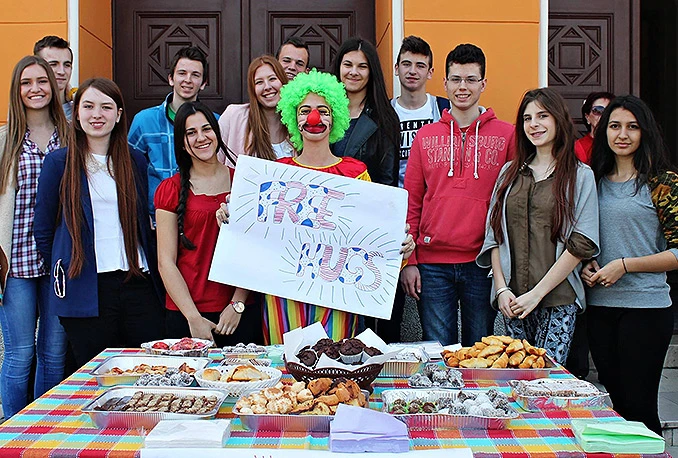 Gimnazija Mostar dijeli sreću