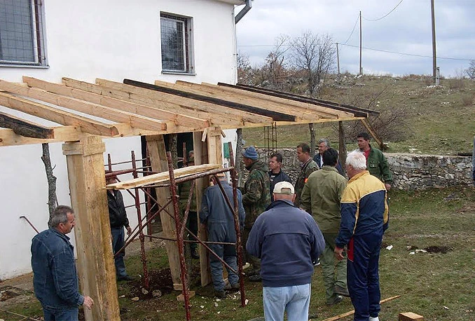 Golub dobio nadstrešnicu 