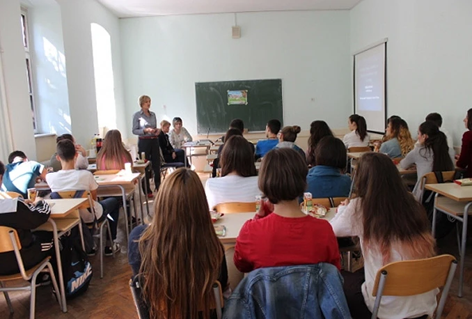 Danas počinje isplata plaća prosvjetnim djelatnicima