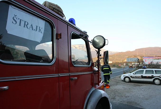 Mostarski vatrogasci i danas u štrajku upozorenja