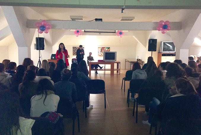 Članice Udruge Narcis održale predavanje o raku dojke u Gimnaziji Ljubuški