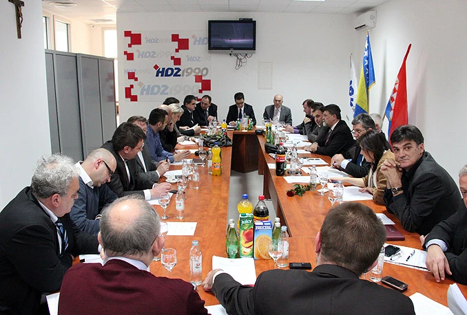 Raguž: Institucije i politički predstavnici nisu na razini izazova koji su pred BiH