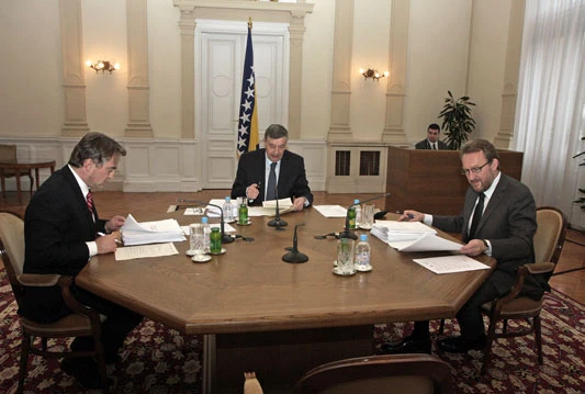 Traži se deset sretnika za posao u Predsjedništvu BiH