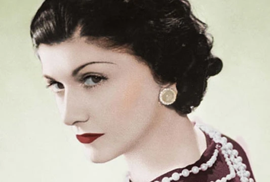 Mit o Coco Chanel: Dobro krojena haljina stoji svakoj ženi. Točka!