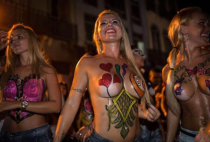 Pregršt ljepotica na karnevalu u Rio de Janeiru