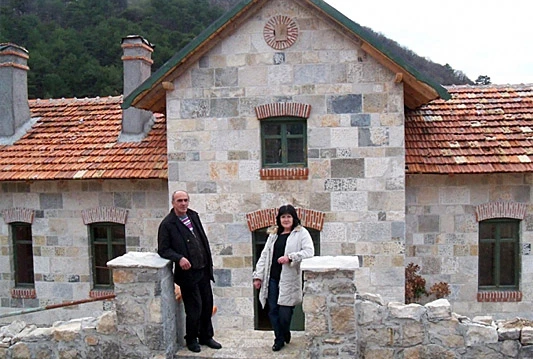 Trebinjac dobio kuću od Emira Kusturice