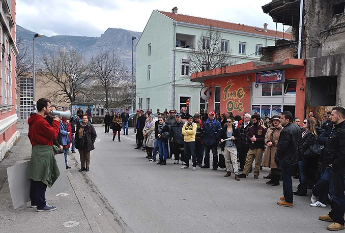Prosvjednici pozdravili ostavku predsjednika Skupštine, traže i ostavku Vlade