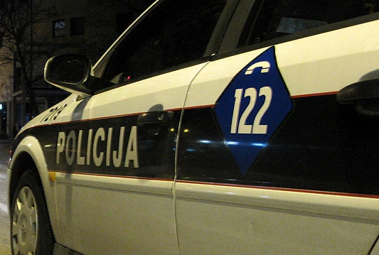 Mostar: U alkoholiziranom stanju galamio, razbijao i pucao po stanu