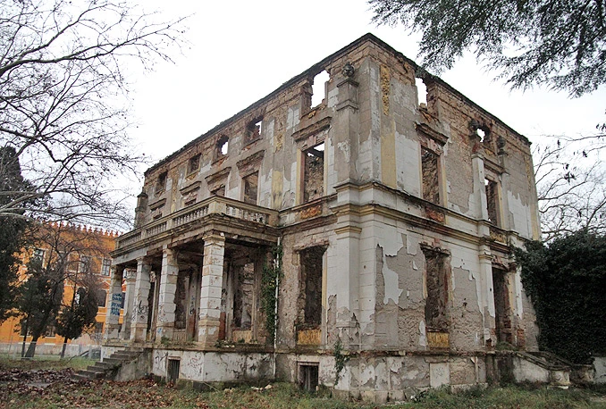 Ruševna biblioteka vratit će se u funkciju Univerzitetske biblioteke, a ne Sveučilišne knjižnice