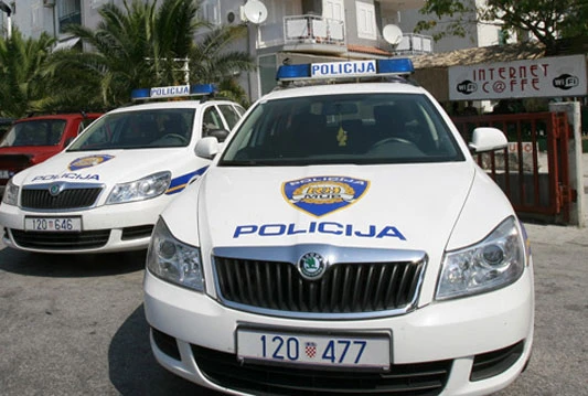 Djelatnici Odjela za borbu protiv droga surađivali sa dilerima droge: Uhićeno 5 osoba