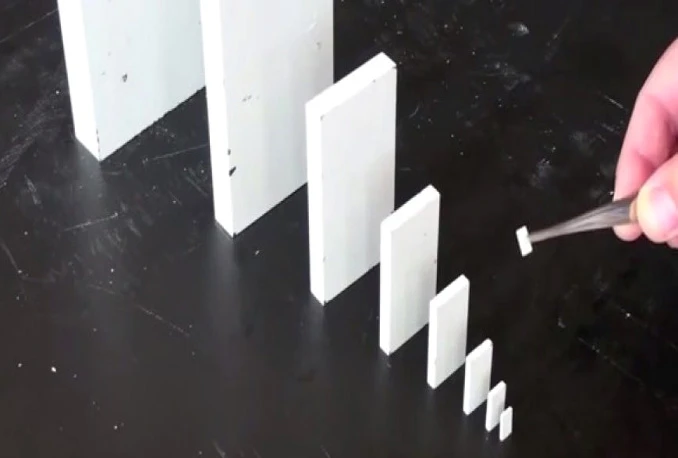 Pogledajte kako domino kockama možete srušiti Empire State Building