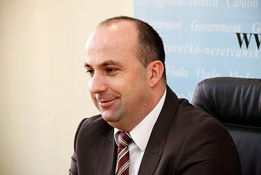 Lasić: Prihvaćena ostavka ministra Šulente, za v.d. ravnatelja policije imenovan Dragan Brkić