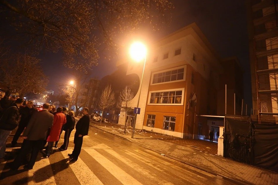 ŽO HDZ BiH osudilo vandalski čin napada na institucije koje su smještene u Gradu Mostaru