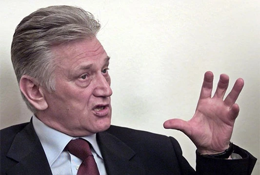 Zatraženo preispitivanje presude za Momčila Perišića