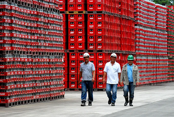Zatvaranjem četiri punionice Coca-Cola gasi 1.250 radnih mjesta