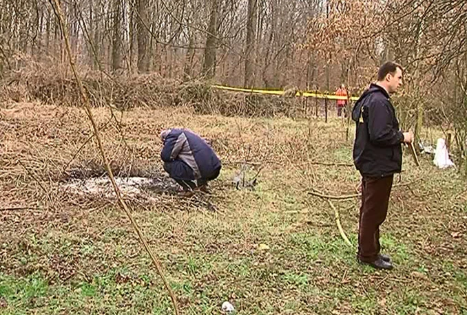 Tuzla: Prilikom čišćenja trave aktivirali eksplozivnu napravu, 4 osobe ozlijeđene