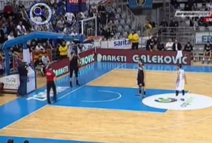 Navijači Zadra pljunuli igrača Partizana, a suci kaznili njega!