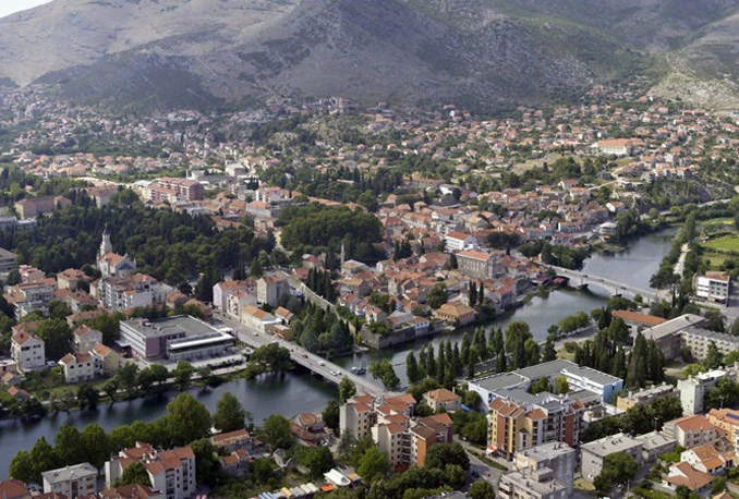 Trebinje će dobiti zatvoreni plivački kompleks