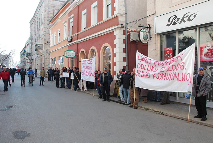 Radnici Komosa nastavili s prosvjedima