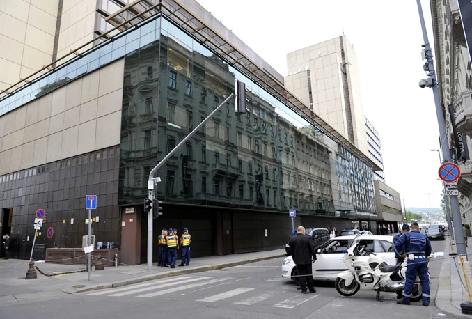 Incident u Budimpešti: Eksplodirala bomba u banci