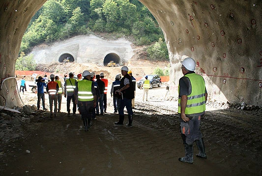 Završeno probijanje tunela Suhodol na Koridoru 5-C