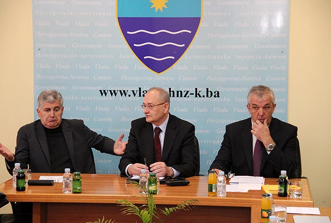 HNS upozorio na velik javni dug, deficit, veliku nezaposlenost