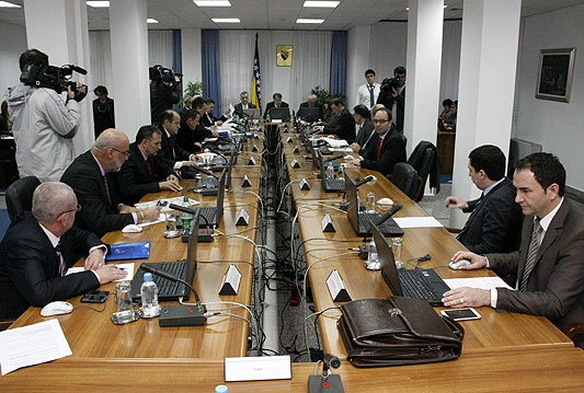 Vlada FBiH prodaje Aluminij, Energoinvest i Željezaru, s Telecomom će pričekati