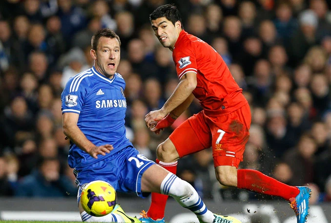 Arsenal kao vodeći u 2014., Liverpool poražen u drugom derbiju zaredom