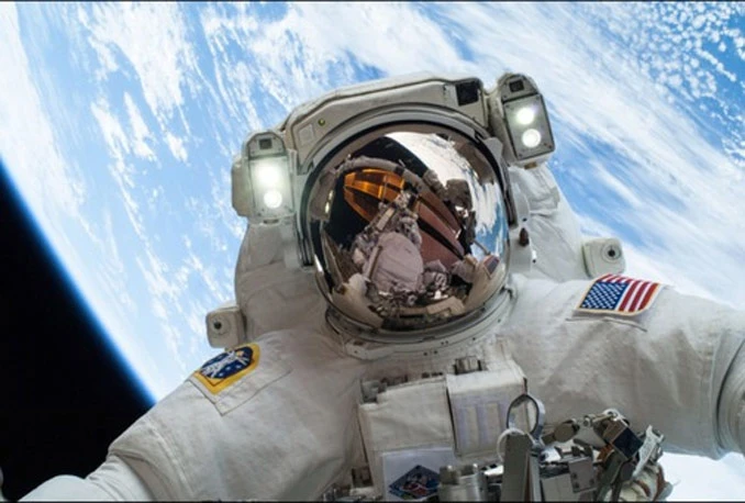 Astronaut NASA-e snimio prvi 'selfie' u svemiru