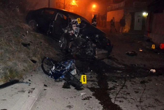Passat uništen prilikom udara u kuću, ozlijeđene dvije osobe