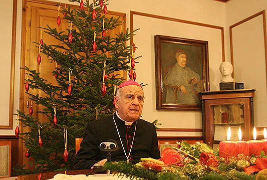 Biskup Perić: U Božiću slavimo Boga koji je postao čovjekom