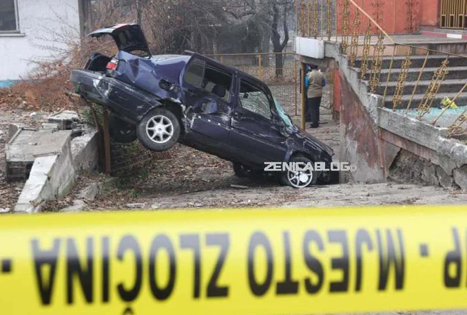 U središtu Zenice: Izletio s ceste i upao u dvorište kuće