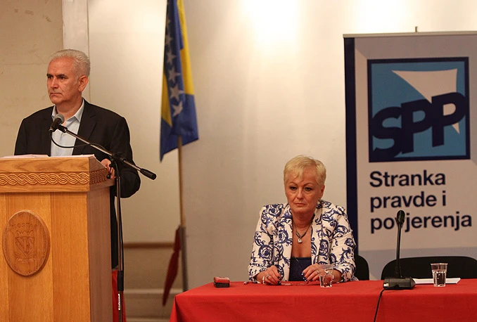 SPP: Zbilja nema razloga da nas se uvlači u priču o foteljama, jer se vidi čije fotelje se klimaju