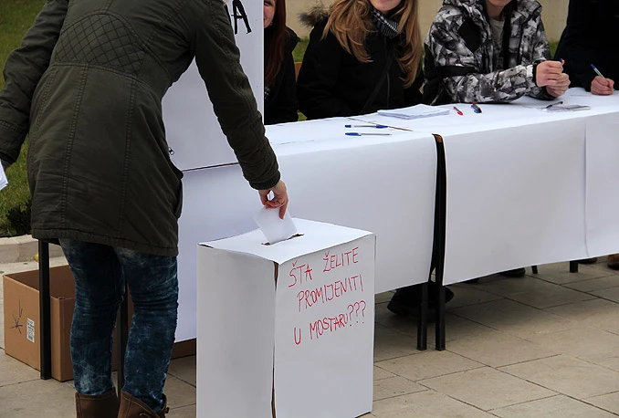 Opće nezadovoljstvo Mostaraca iskazano na akciji 'Ta će izbori'