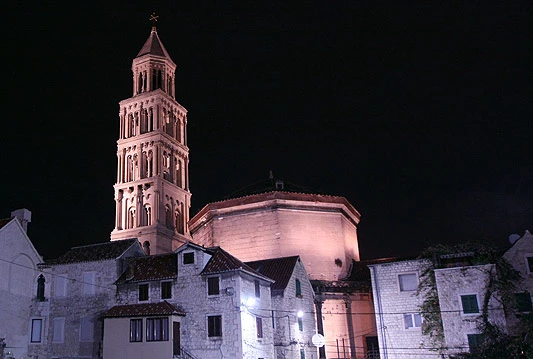 Split: Kupce stanova i banku prevario za 3,5 milijuna kuna!