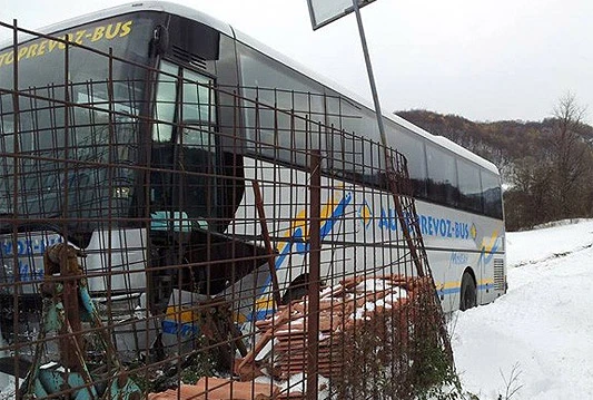 S puta sletio autobus mostarskog prijevoznika „Autoprevoz-bus“