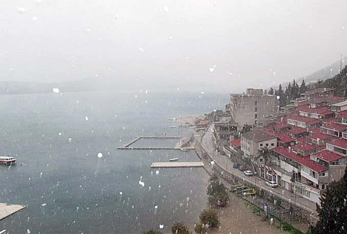 Snijeg: Val hladnoće stigao i u Neum