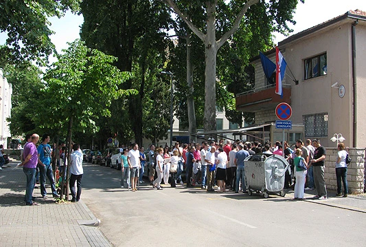 Još dva dana za registraciju birača za izlazak na referendum