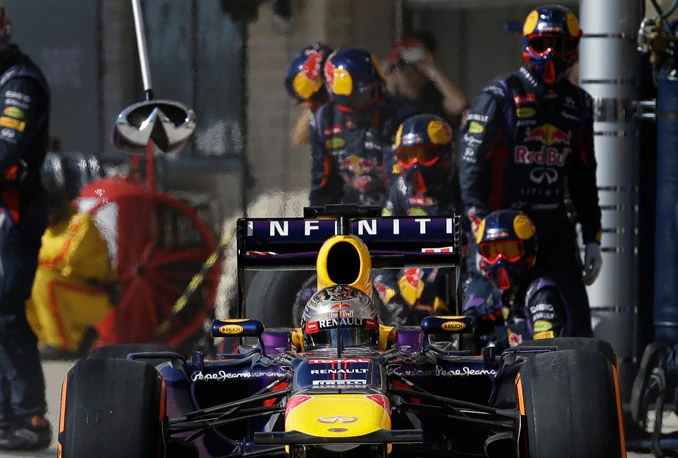 Red Bull oborio još jedan rekord: Promijenili gume za manje od dvije sekunde!