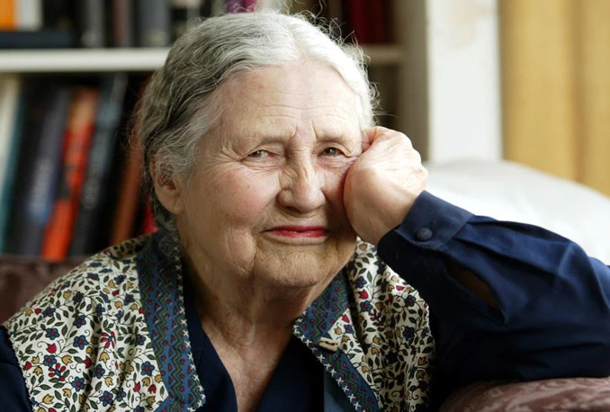 Preminula spisateljica Doris Lessing