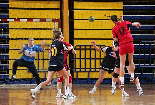 Lokomotiva i Katarina u okršaju mostarskih ekipa