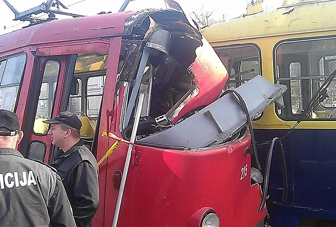 Stravičan sudar dva tramvaja u Sarajevu, oko 50 ozlijeđenih