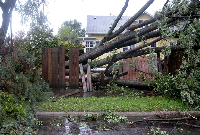 Rusija: Zbog oluje 11.000 ljudi bez električne energije