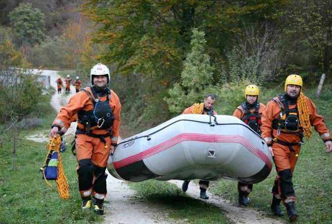 U Glavatičevu održan tečaj za spašavanje na brzim vodama