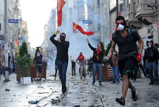 Turska policija rastjerala studente suzavcem