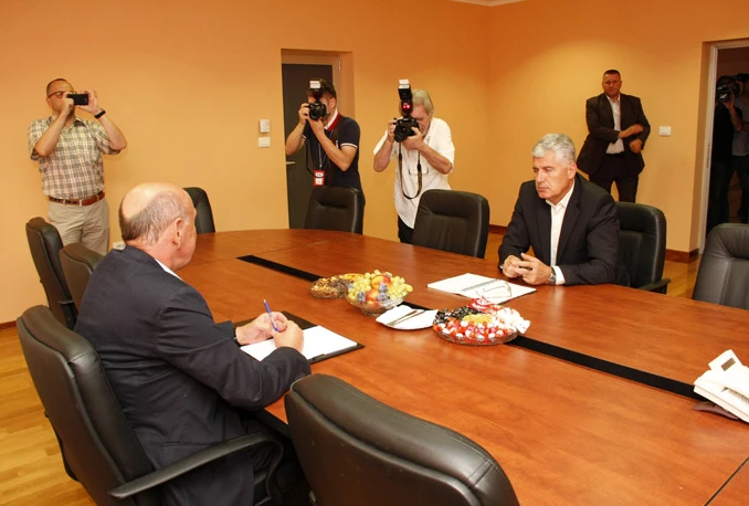 SDA i HDZ BiH dogovorili podjelu Mostara i Travnika na općine