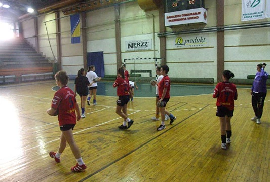 Mostarska Lokomotiva do prve pobjede, Grude najugodnije iznenađenje lige